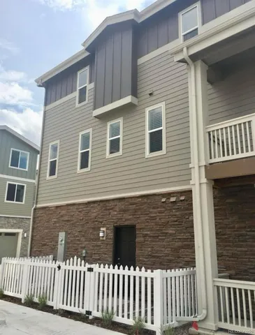 $2,495 | 12733 East Dickenson Avenue, Aurora, CO 80014