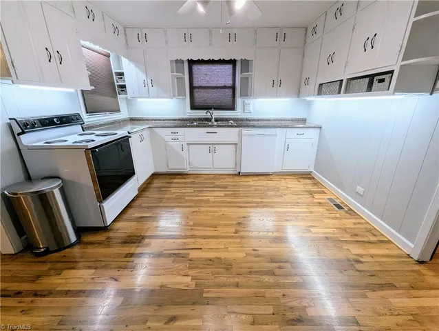 $299,900 | 61 Haywood Street, Denton, NC 27239