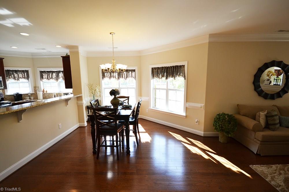 645 Nikyle Circle High Point, NC 27265 - Photo 2 of 25 Gallery Image 2