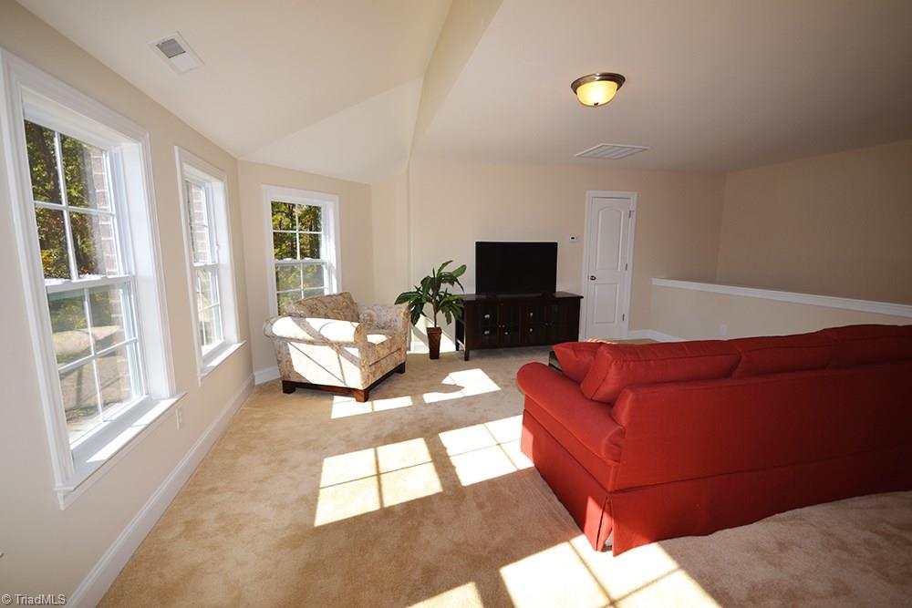 645 Nikyle Circle High Point, NC 27265 - Photo 11 of 25 Gallery Image 11