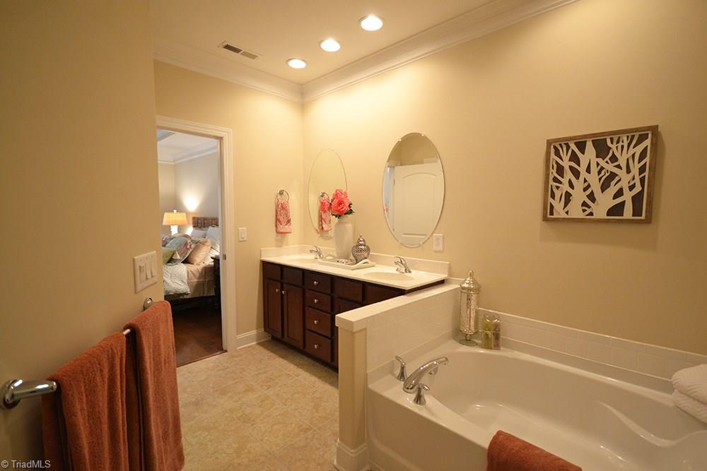 645 Nikyle Circle High Point, NC 27265 - Photo 15 of 25 Gallery Image 15