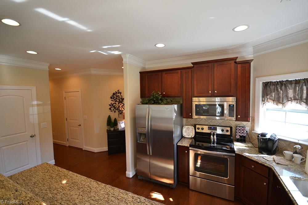 645 Nikyle Circle High Point, NC 27265 - Photo 5 of 25 Gallery Image 5