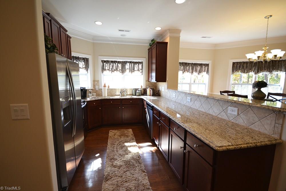 645 Nikyle Circle High Point, NC 27265 - Photo 6 of 25 Gallery Image 6