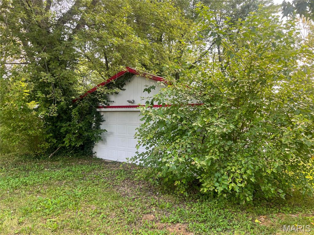 200 South Edwards Street Staunton, IL 62088 - Photo 3 of 5