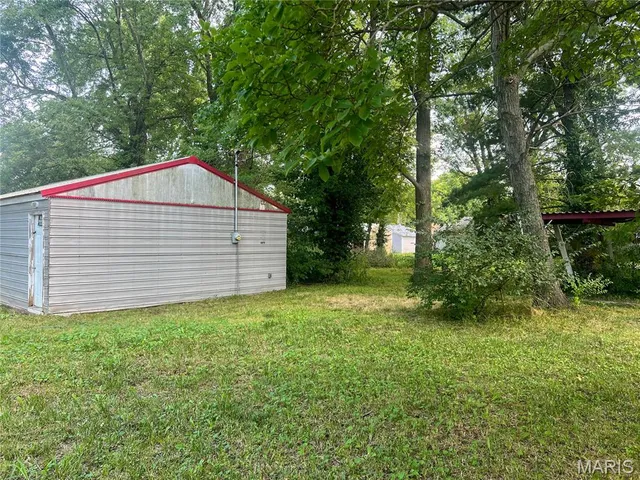 $22,500 | 200 South Edwards Street, Staunton, IL 62088