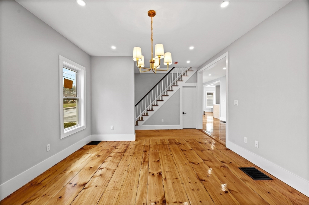 388 Water Street Clinton, MA 01510 - Photo 12 of 34