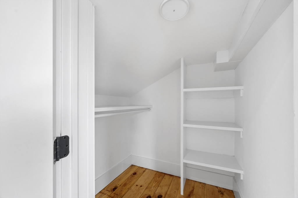 388 Water Street Clinton, MA 01510 - Photo 20 of 34