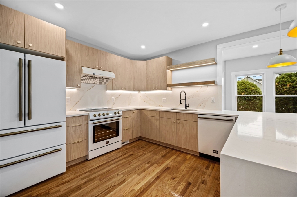 388 Water Street Clinton, MA 01510 - Photo 9 of 34