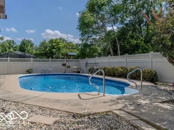 $264,900 | 98 East Meadow Glen Drive, Brazil, IN 47834