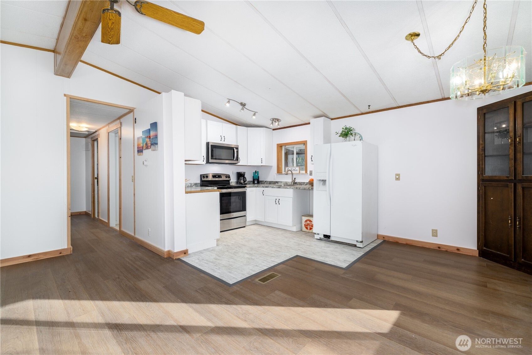 24 West Tipi Court Elma, WA 98541 - Photo 12 of 32