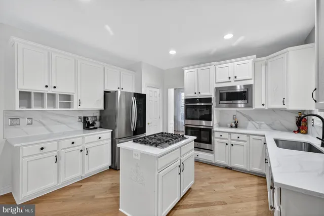 $1,075,000 | 43656 Riverpoint Drive, Leesburg, VA 20176