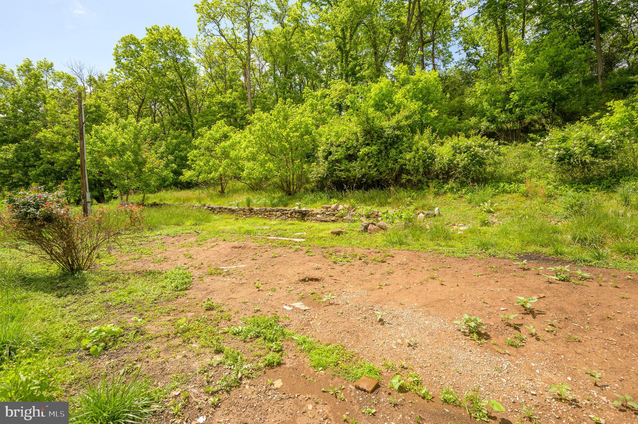 199 Bloomery Road Charles Town, WV 25414 - Photo 13 of 37 Gallery Image 13