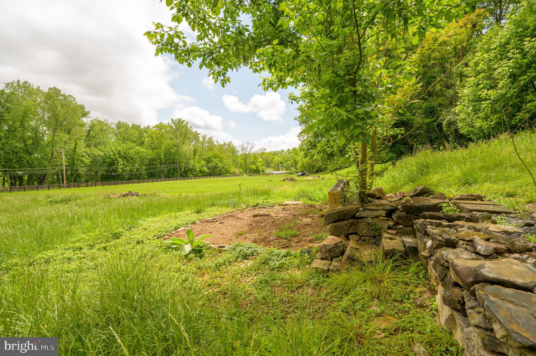 199 Bloomery Road Charles Town, WV 25414 - Photo 10 of 37 Gallery Image 10