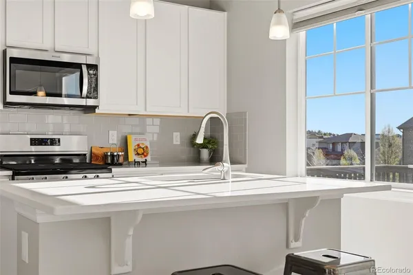 $734,900 | 7363 South Scottsburg Way, Aurora, CO 80016