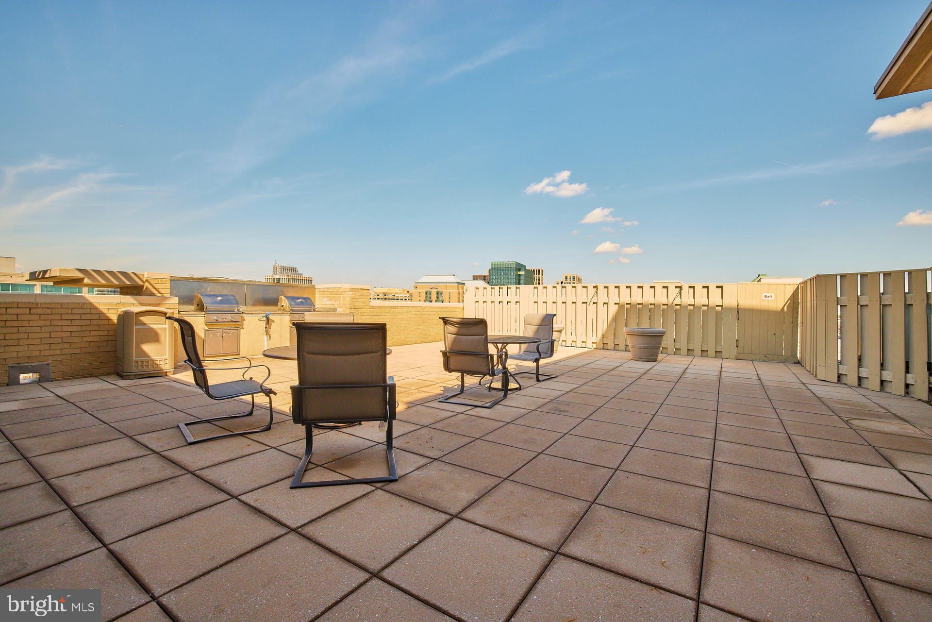11800 Sunset Hills Road, Unit 521 Reston, VA 20190 - Photo 31 of 34 Roof top grilling area