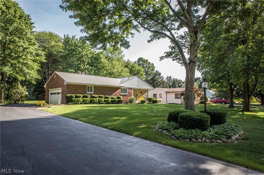 2540 Brice Road Akron, OH 44313 - Photo 2 of 35 Manicured and mature landscaping.