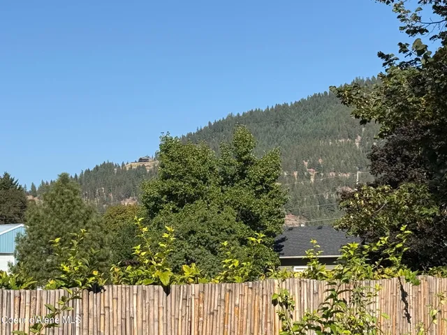 $549,500 | 1283 North Center Green Loop, Coeur D'Alene, ID 83815