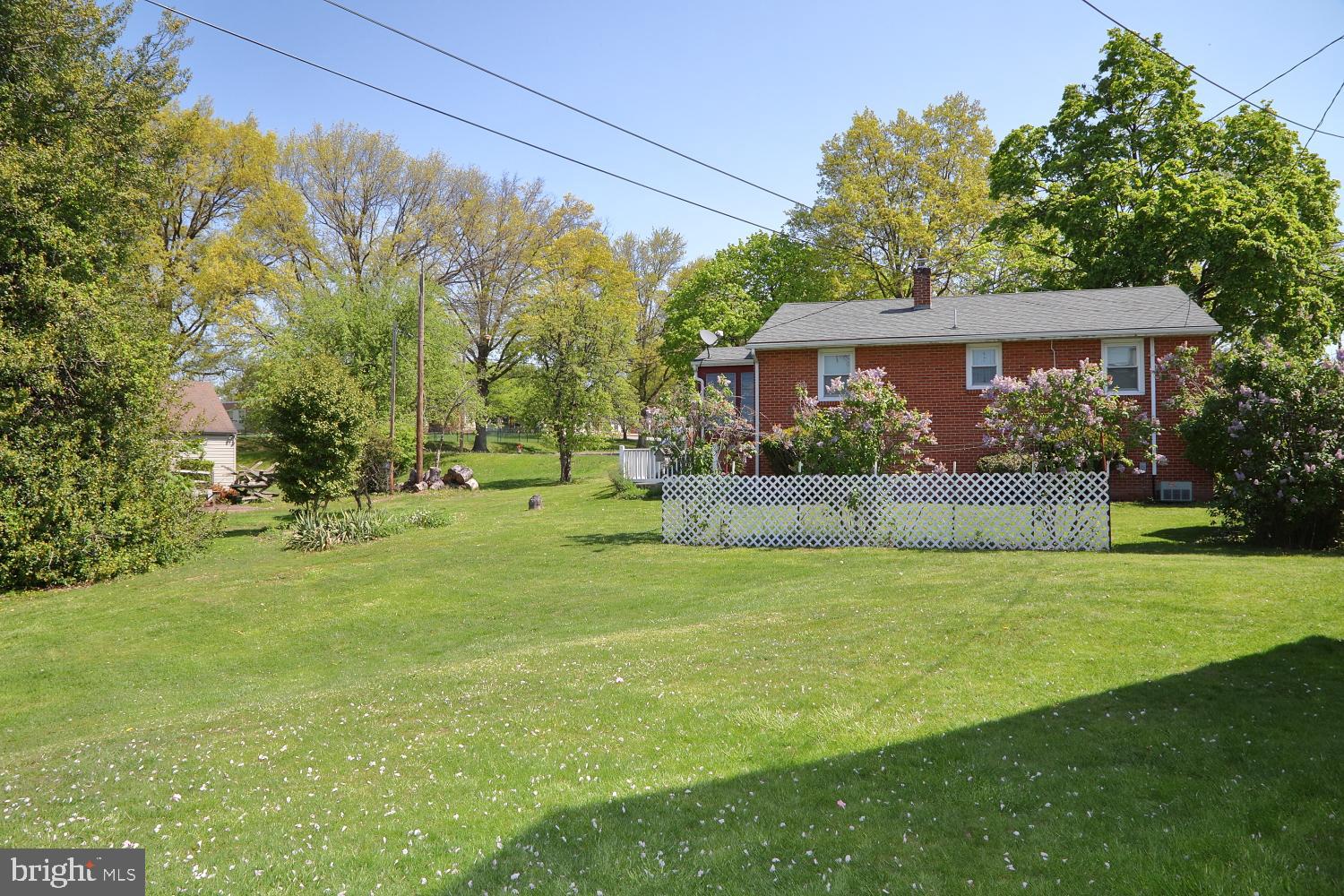 807 Mill Road Elizabethtown, PA 17022 - Photo 17 of 19 Gallery Image 17