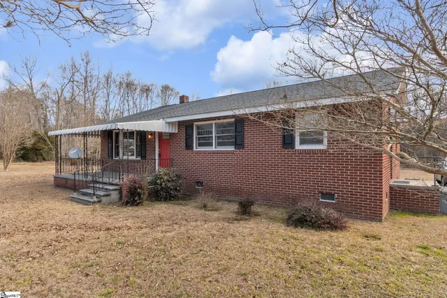 $169,900 | 506 Sugar Creek Road, Buffalo, SC 29321