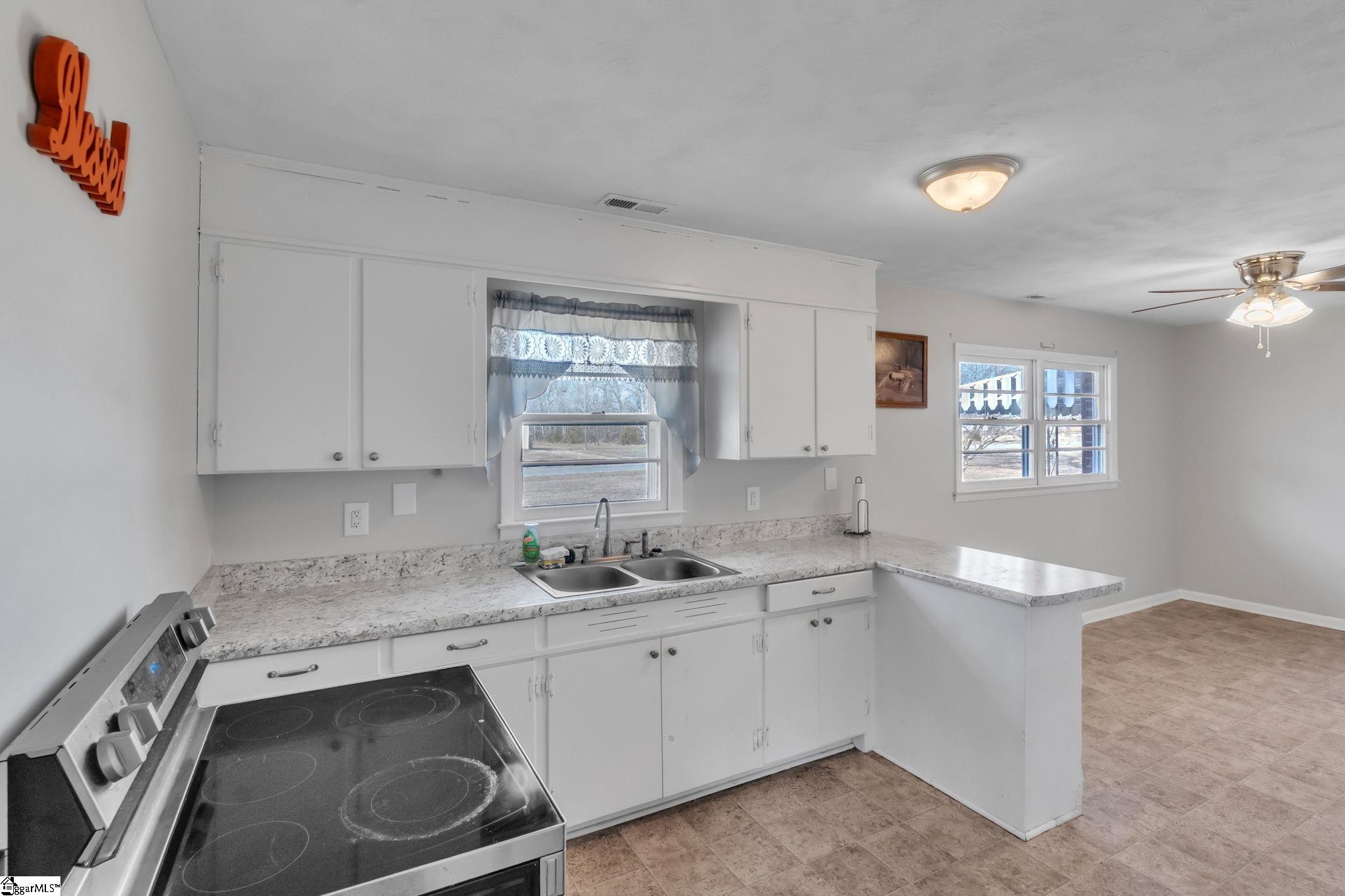 506 Sugar Creek Road Buffalo, SC 29321 - Photo 9 of 31