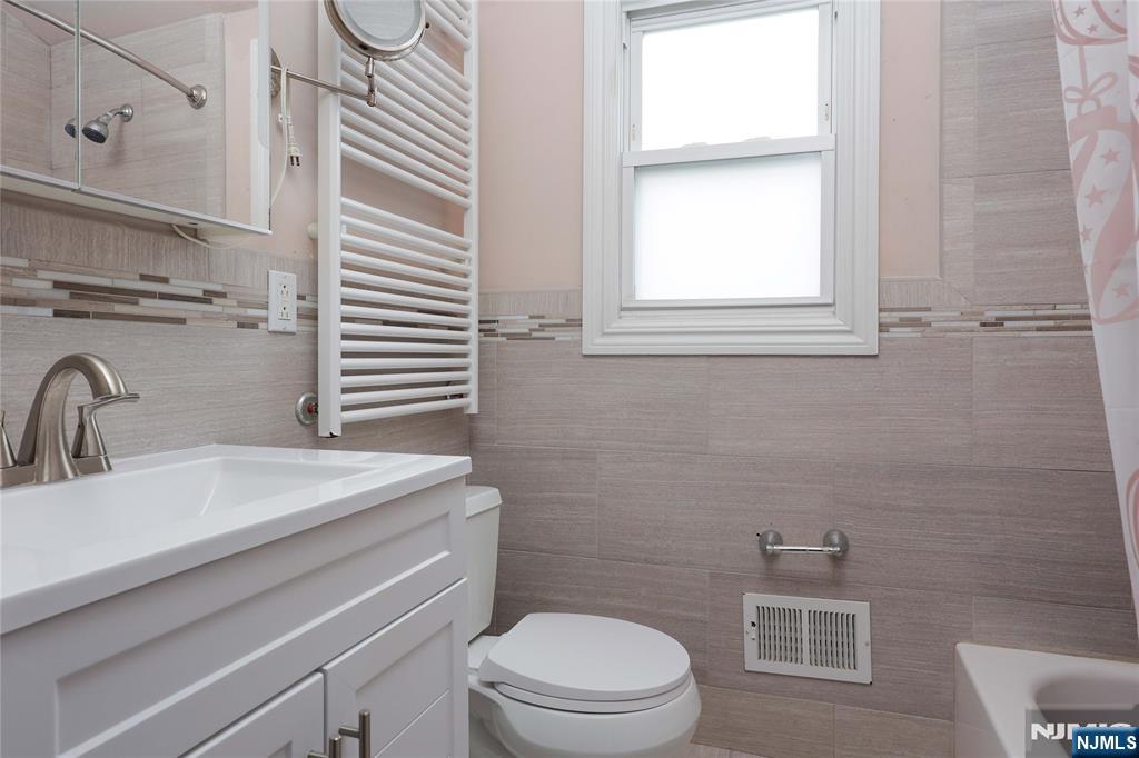 181 Allen Street Hackensack, NJ 07601 - Photo 19 of 31