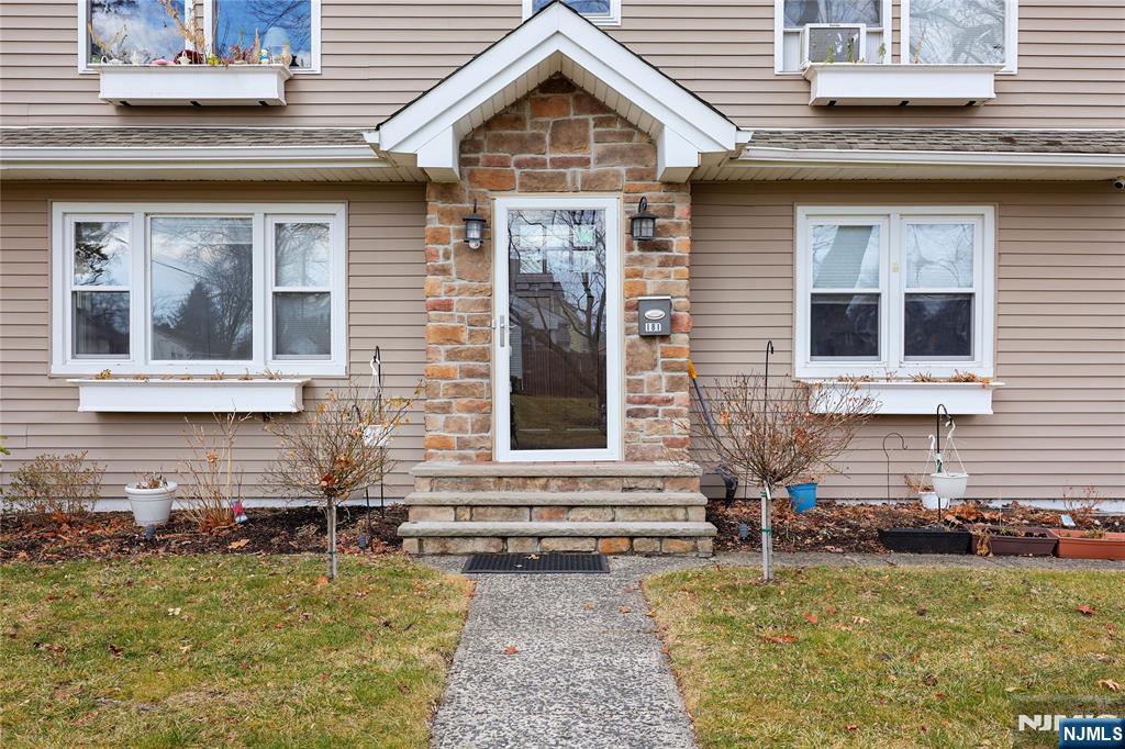 181 Allen Street Hackensack, NJ 07601 - Photo 2 of 31