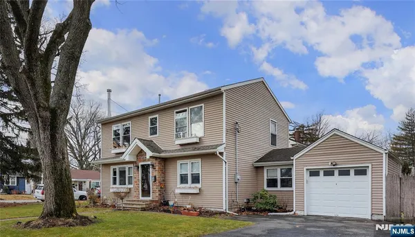 $699,000 | 181 Allen Street, Hackensack, NJ 07601