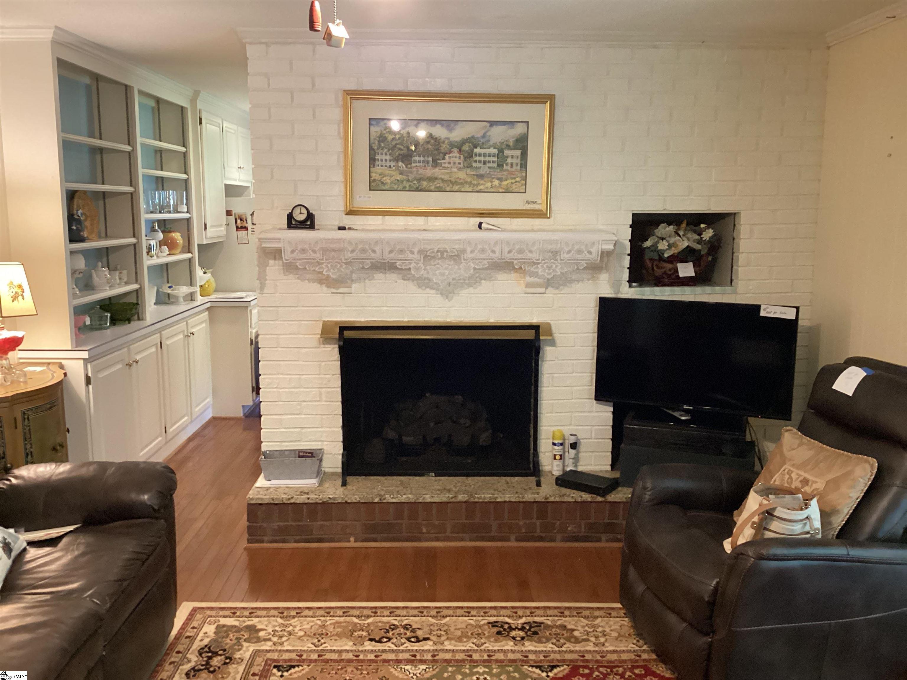 603 Old Pendleton Road Greenville, SC 29611 - Photo 4 of 27 Gallery Image 4