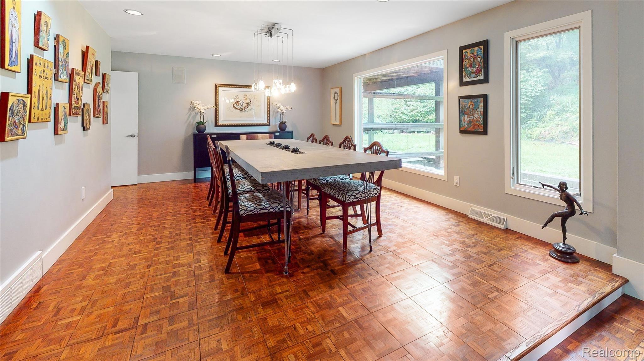 475 Goodhue Road Bloomfield Hills, MI 48304 - Photo 12 of 84 Welcome-To-475-Goodhue-Court-11-Dining-Room.jpg