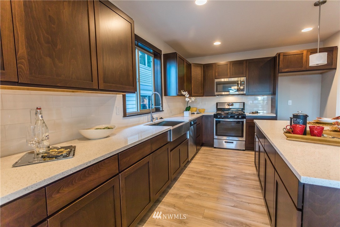 18312 3rd Drive Southeast Bothell, WA 98012 - Photo 9 of 19