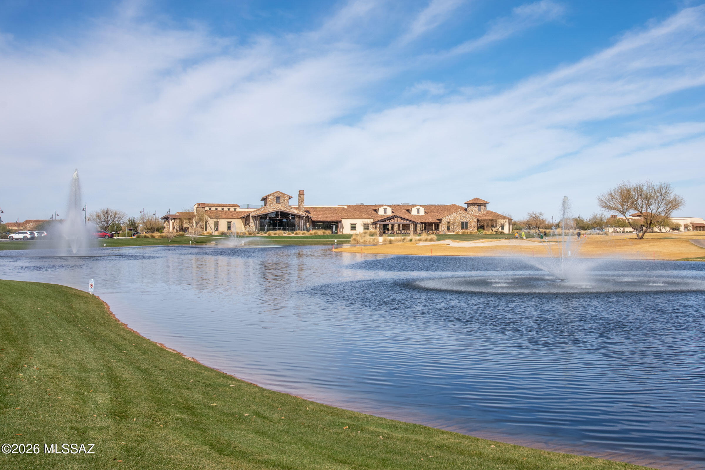 61460 East Shale Road Oracle, AZ 85623 - Photo 25 of 33 a view of a lake with houses