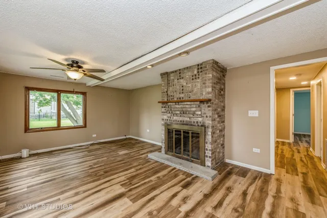 $278,800 | 26177 West Heart O Lakes Boulevard, Antioch, IL 60002