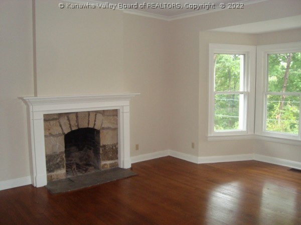 630 Wood Road Charleston, WV 25302 - Photo 4 of 30 Gallery Image 4