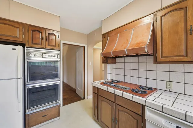 $2,298,000 | 1433 Drake Avenue, Burlingame, CA 94010