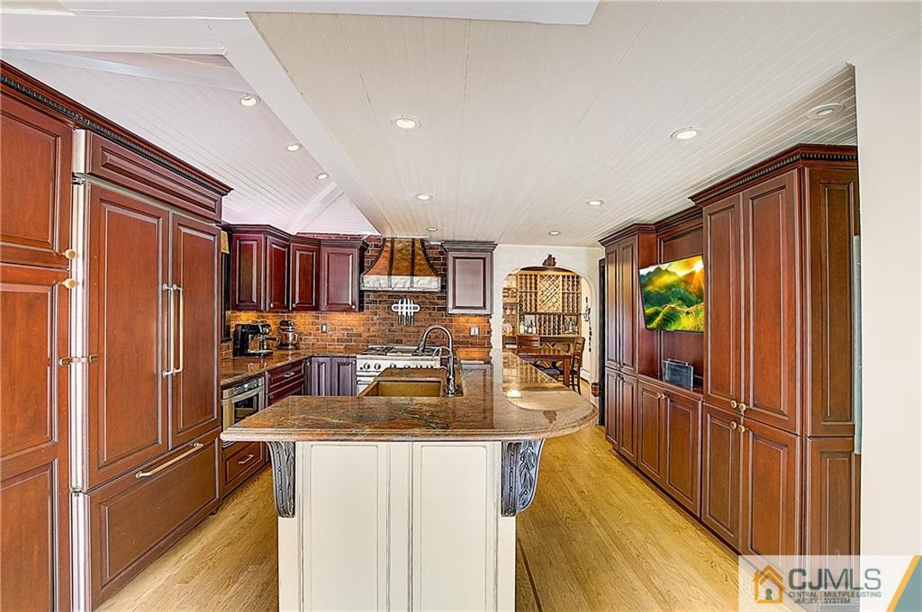 270 Middlesex Avenue Metuchen, NJ 08840 - Photo 20 of 54 a kitchen with counter top space