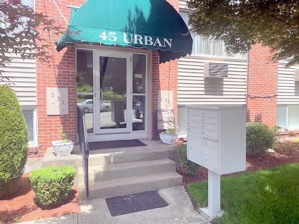 $195,000 | 45 Urban Avenue, Unit 3A, North Providence, RI 02904