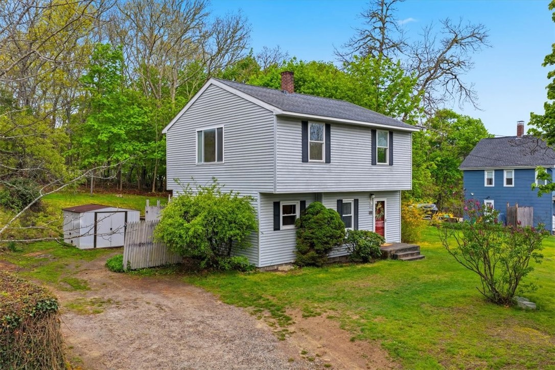169 Church Street Westerly, RI 02808 - Photo 3 of 33