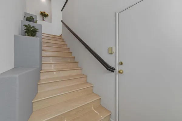 $899,000 | 914 Brea Lane, San Jose, CA 95138