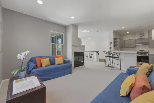 $899,000 | 914 Brea Lane, San Jose, CA 95138