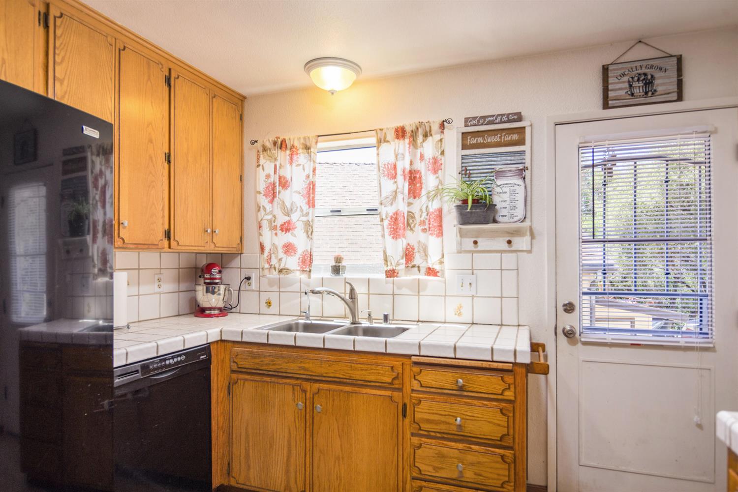 46031 Spring Trail Coarsegold, CA 93614 - Photo 11 of 37 Gallery Image 11