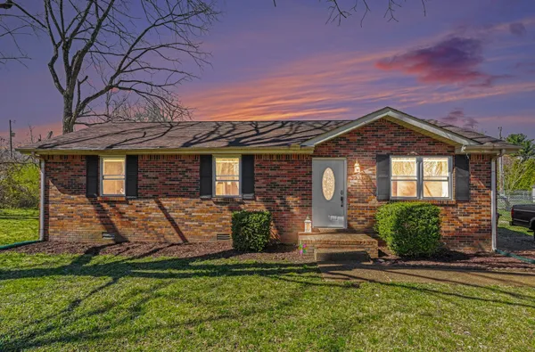 $320,000 | 1223 Main Street, Pleasant View, TN 37146