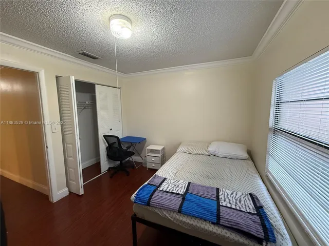 $3,500 | 27 Laredo Place, Unit 63, Davie, FL 33324