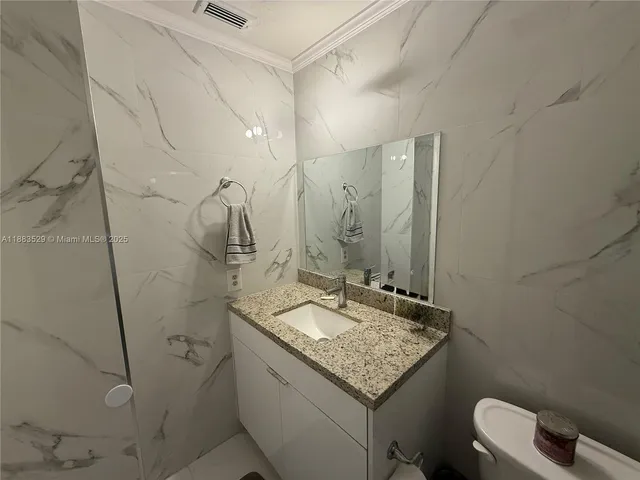 $3,500 | 27 Laredo Place, Unit 63, Davie, FL 33324