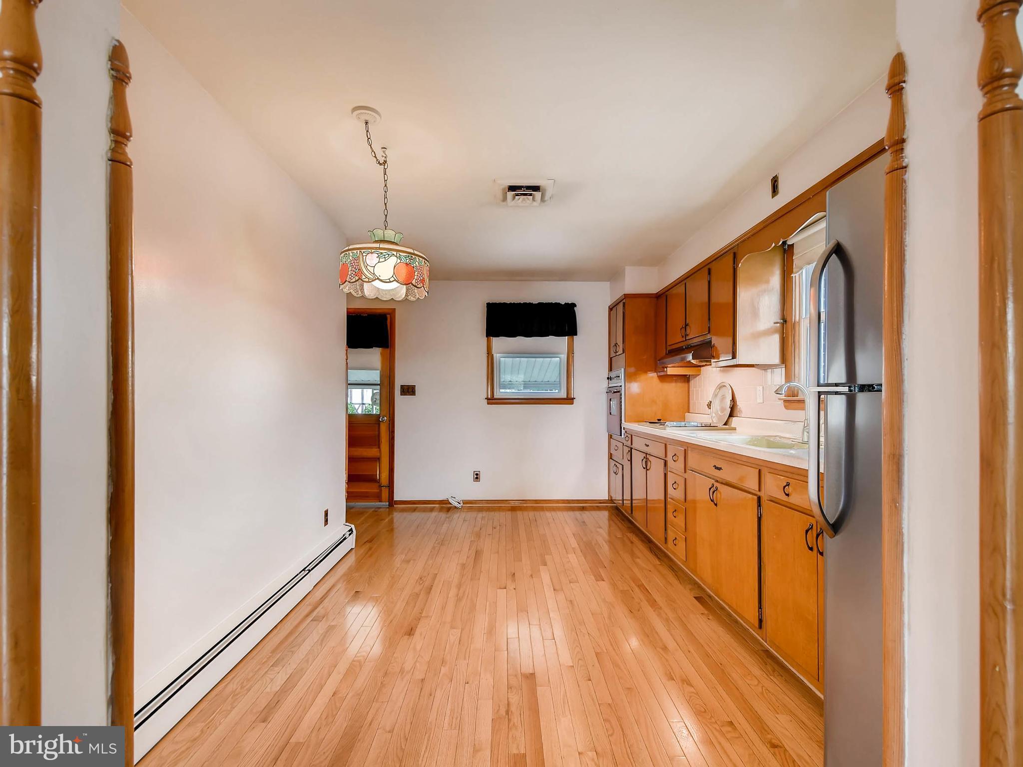 800 George Avenue Baltimore, MD 21221 - Photo 9 of 28 Kitchen/dining combo