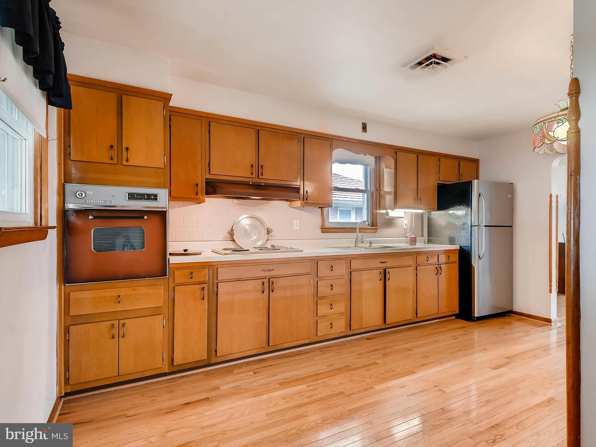 800 George Avenue Baltimore, MD 21221 - Photo 10 of 28 Plenty of cabinet space