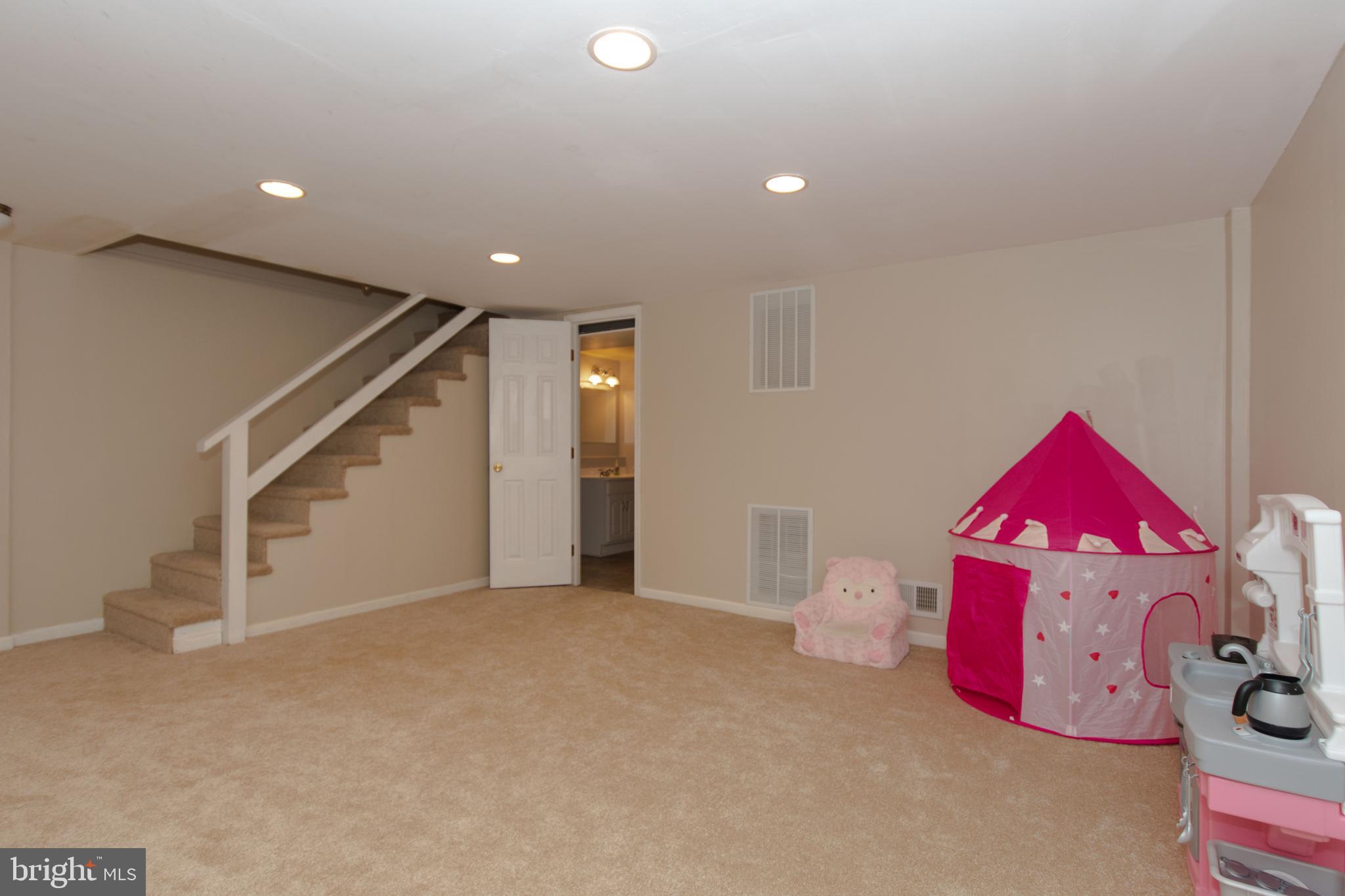 218 Stanmore Road Baltimore, MD 21212 - Photo 38 of 54