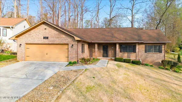 $439,900 | 301 Cheestana Way, Loudon, TN 37774