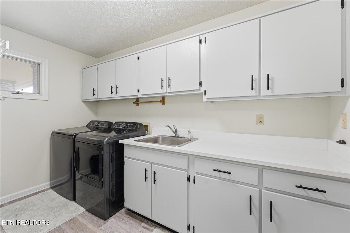 301 Cheestana Way Loudon, TN 37774 - Photo 12 of 44 12-Laundry