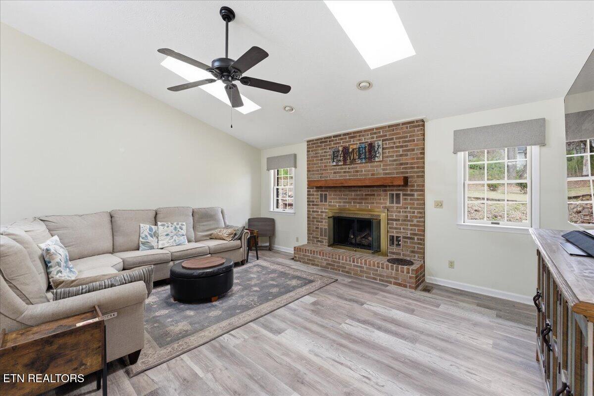 301 Cheestana Way Loudon, TN 37774 - Photo 4 of 44 04-Living Room