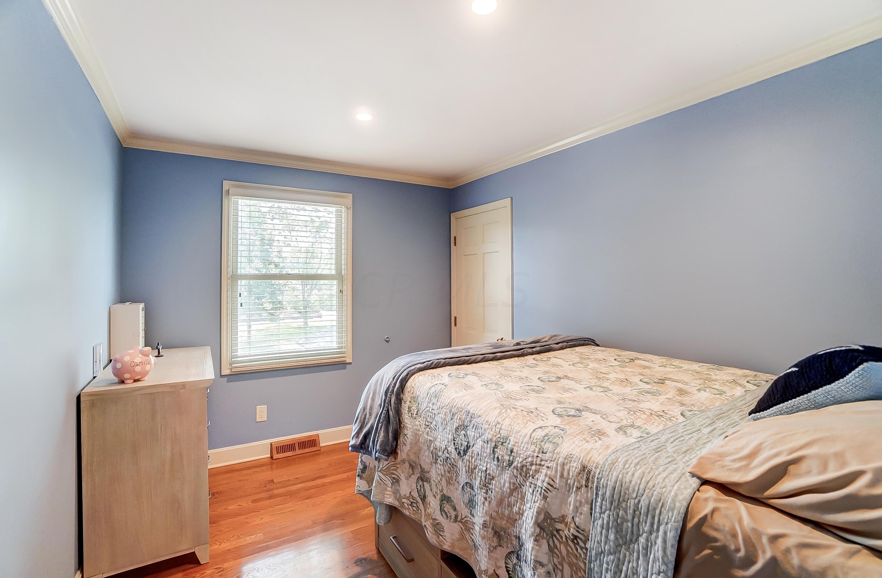179 South Harding Road Columbus, OH 43209 - Photo 38 of 48 Bedroom 4